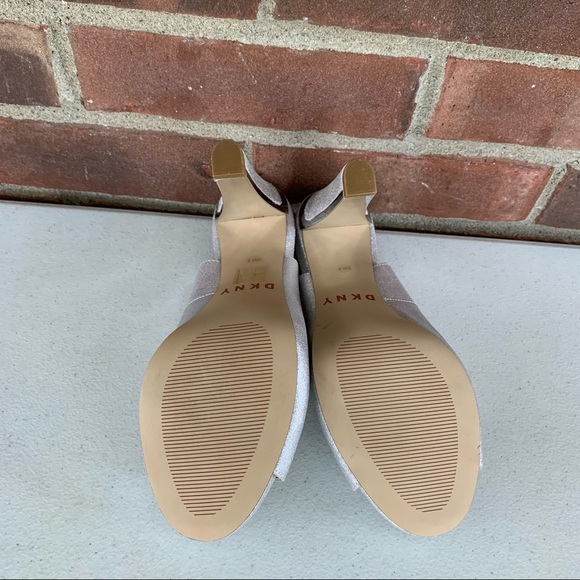 DKNY Col Metallic Silver Glitter Leather Peep Toe Slingback Heeled Sandals - Picture 8 of 9